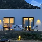 Seafront Serene 6 Bedrooms * Embourios (Milos)