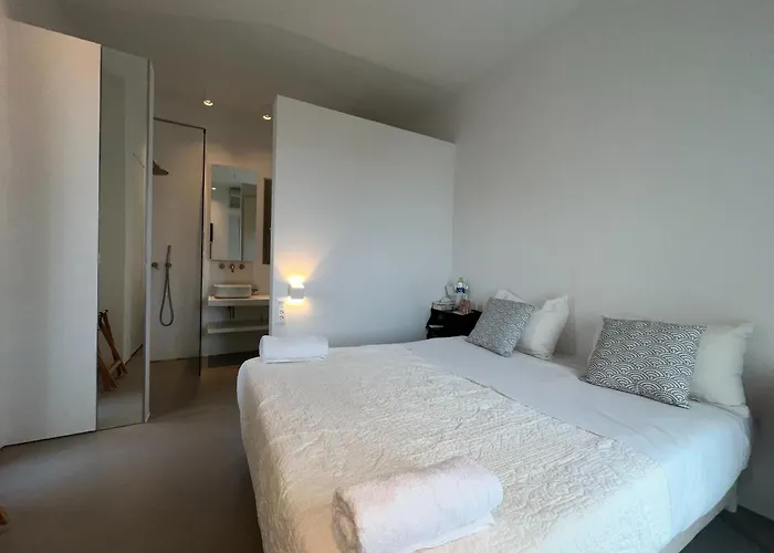 Villa Serene By Milos Concierge